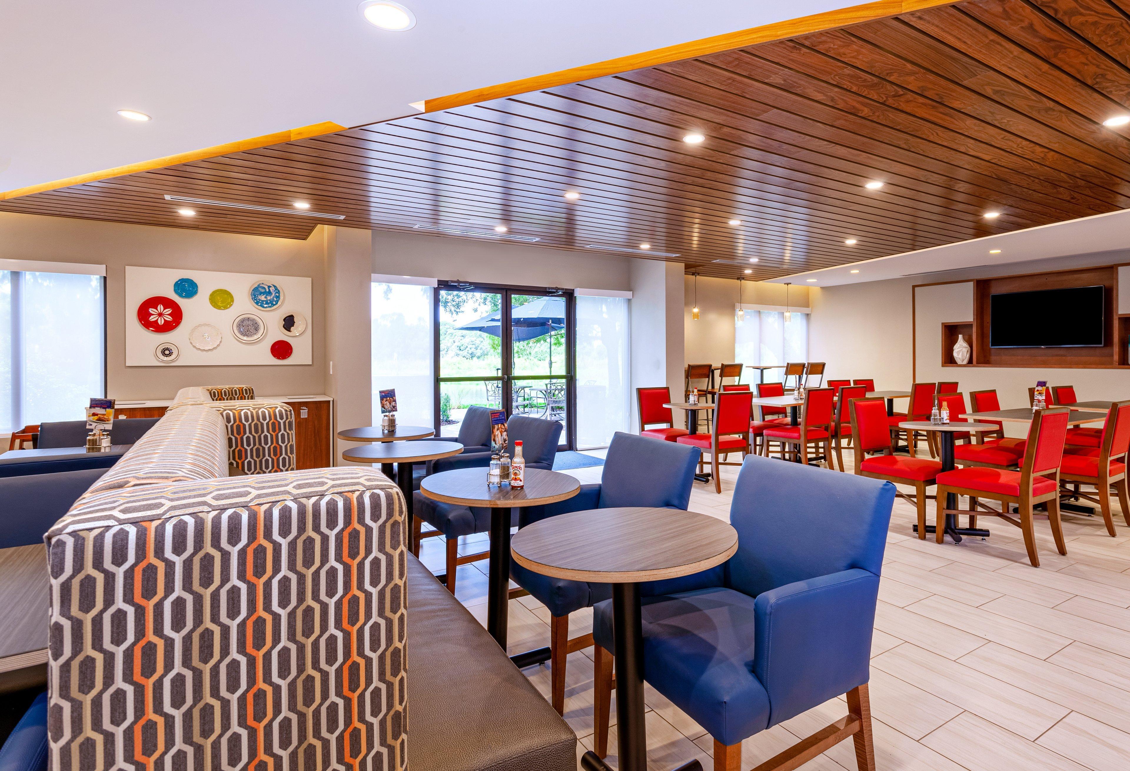 Holiday Inn Express Tampa-Brandon By Ihg Exterior foto