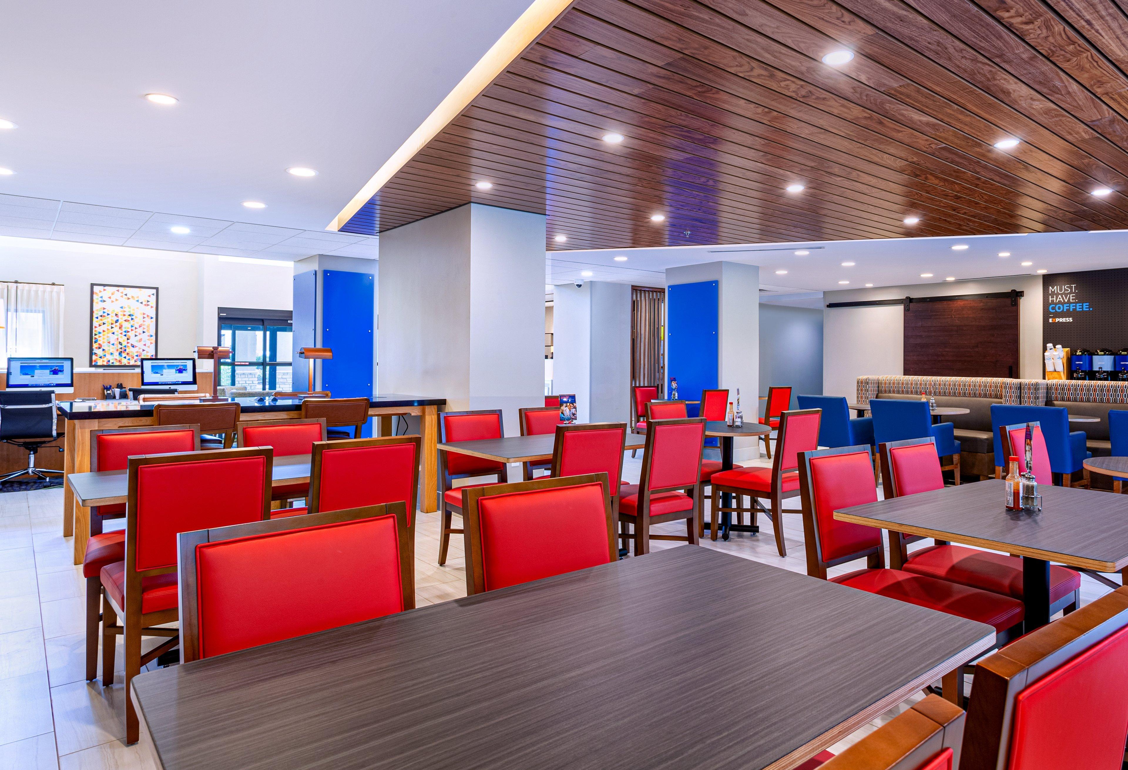 Holiday Inn Express Tampa-Brandon By Ihg Exterior foto