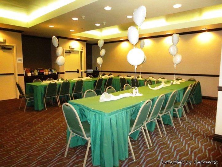 Holiday Inn Express Tampa-Brandon By Ihg Exterior foto